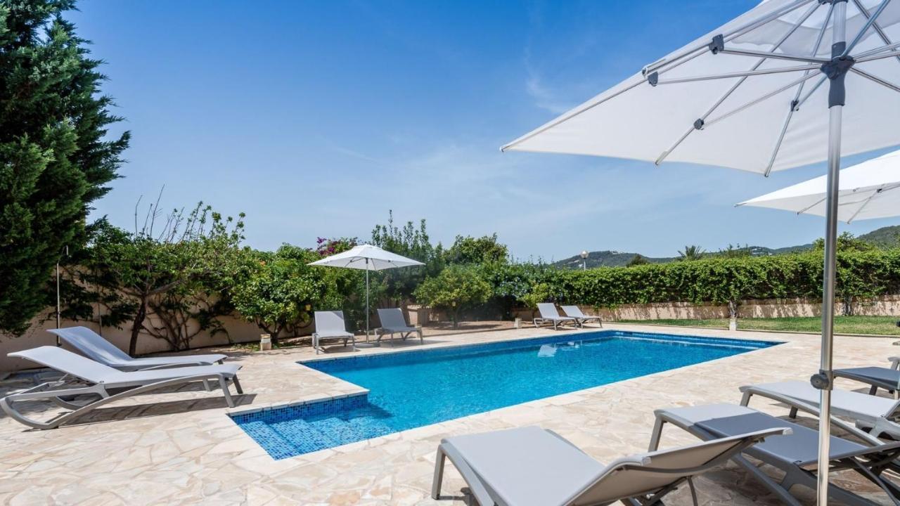 Villa Etruria Close To Playa D'En Bossa Sant Josep de sa Talaia Exterior photo